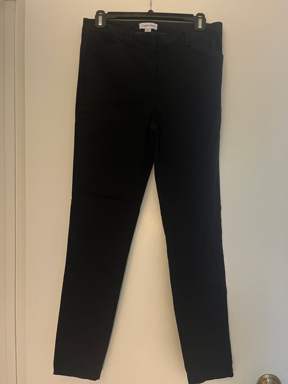 Calvin Klein Women's Black Skinny Jeans - Slim Stretch Design